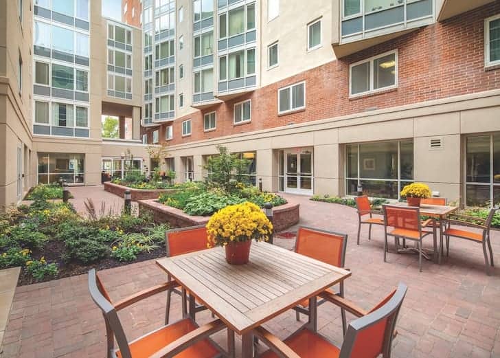 1bf8584c-il-gallery9