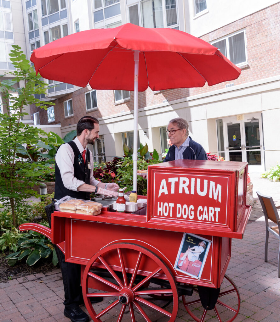 43e4f721-2021_theatrium-1003-889x1024